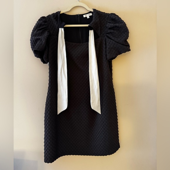 Carole Christian Dresses & Skirts - Chic Black Puff Sleeve Dress with White Accents
